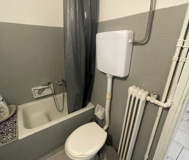 Appartement à rénover en plein cœur de Kolonaki