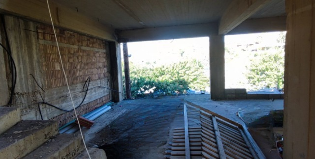 Appartement spacieux en construction à Agia Pelagia 4