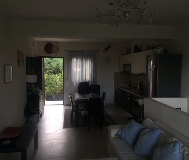 Élégante maison à Anissaras 14