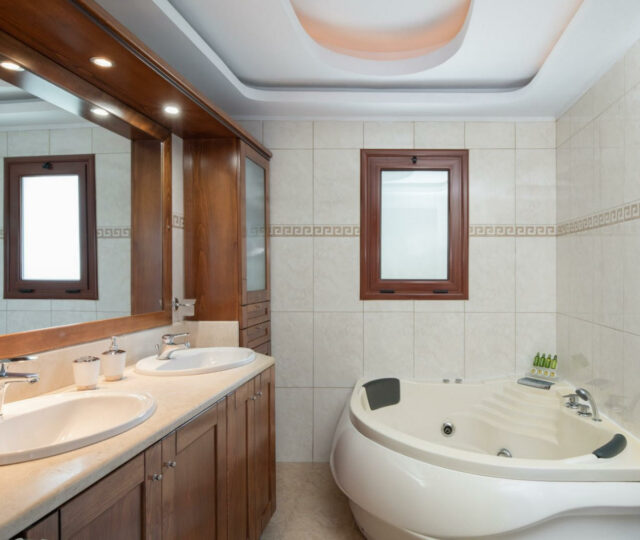 Luxueuse maison de ville à Pentamodi