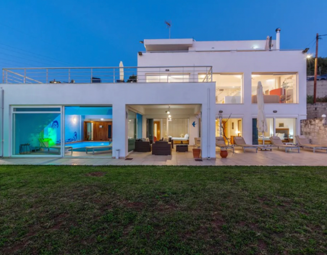 Villa de prestige à Gournes - miniature