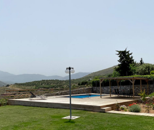 Villa de prestige en pierre à Gouves